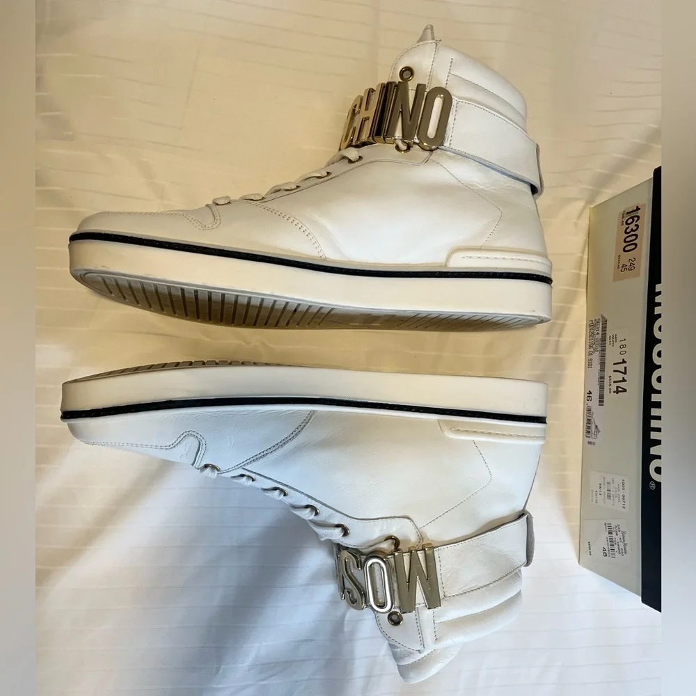 Moschino Men’s luxury sneaker Size 46 - Lightly used with signs of wear. - Picture 6 of 8